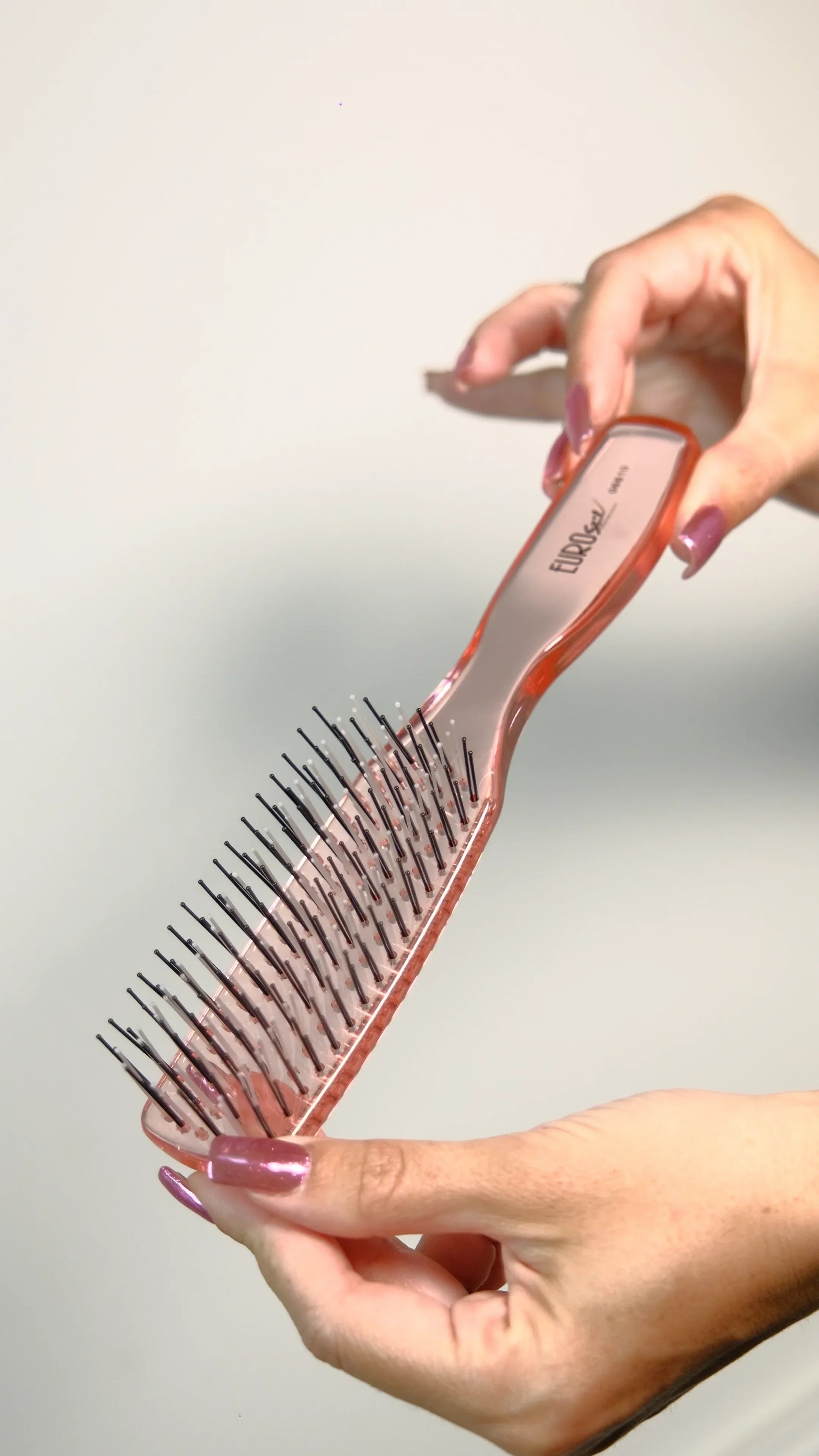 Brosse Démêlante Squelette Navaris – Manche Antidérapant, Design Moderne – Pour Cheveux Longs Ou épais